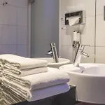 Express Centre 3*