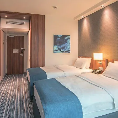 Hotel Express Centre 3*