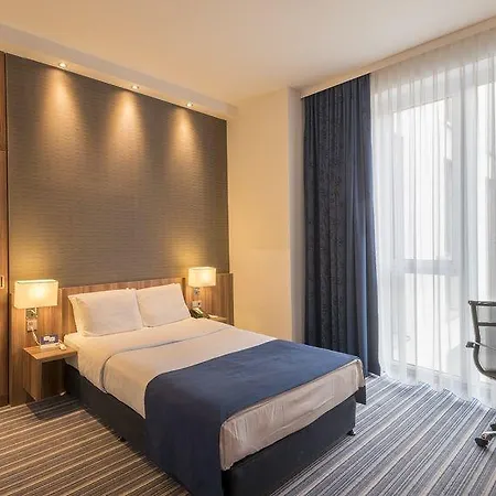 Hotel Express Centre