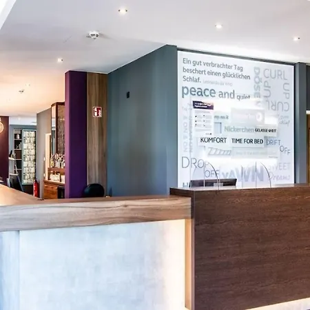 Express Centre Hotel