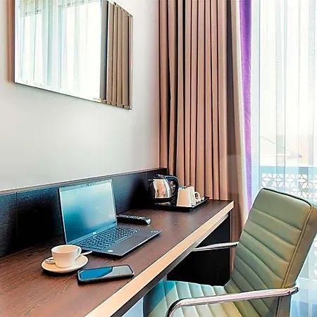 Express Centre Hotel
