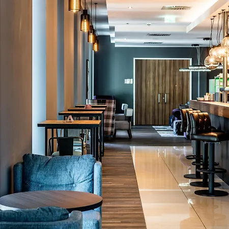 Express Centre Hotel